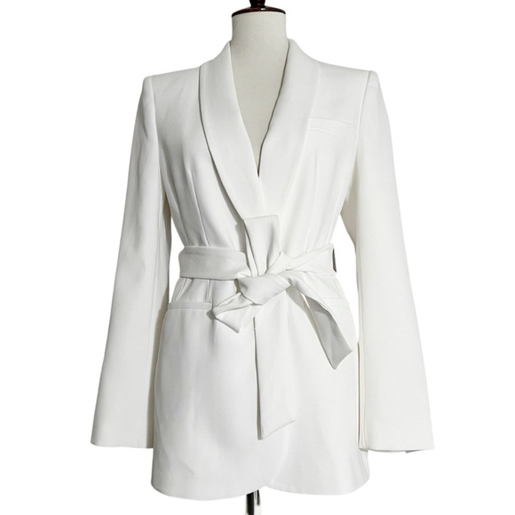 Zara Jackets & Blazers - Elegant White Women's blazer